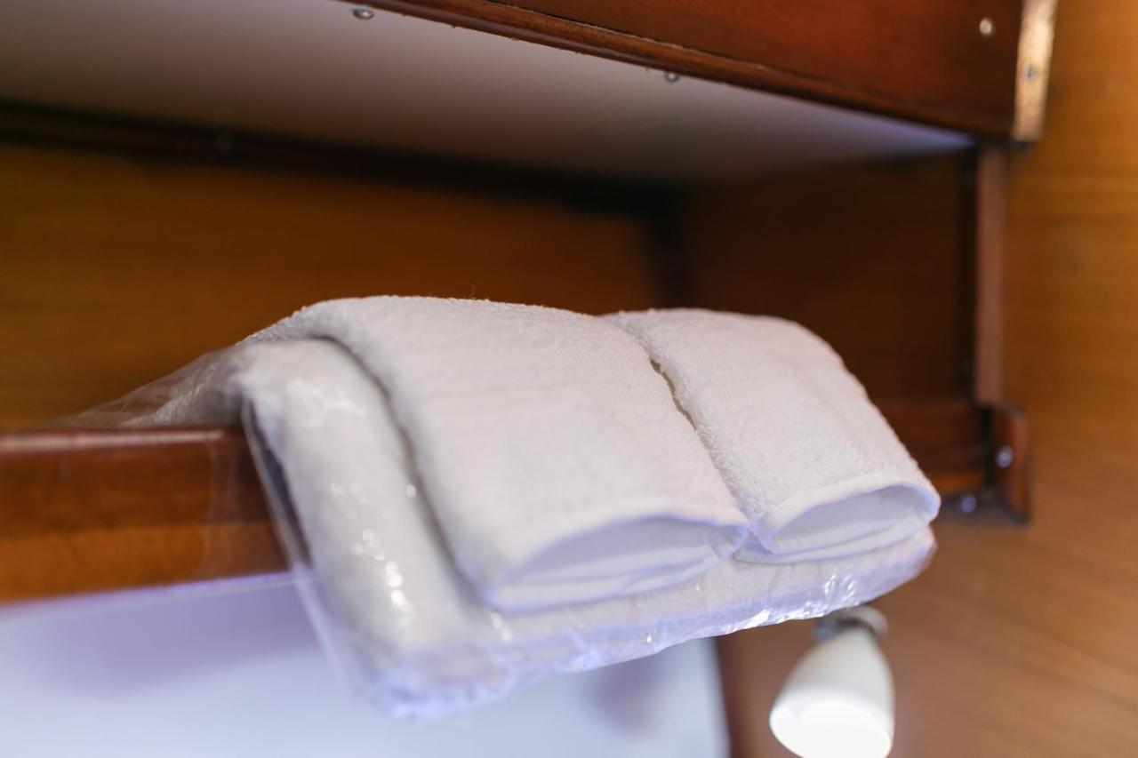 Marta Boat B&B カステルサルド エクステリア 写真