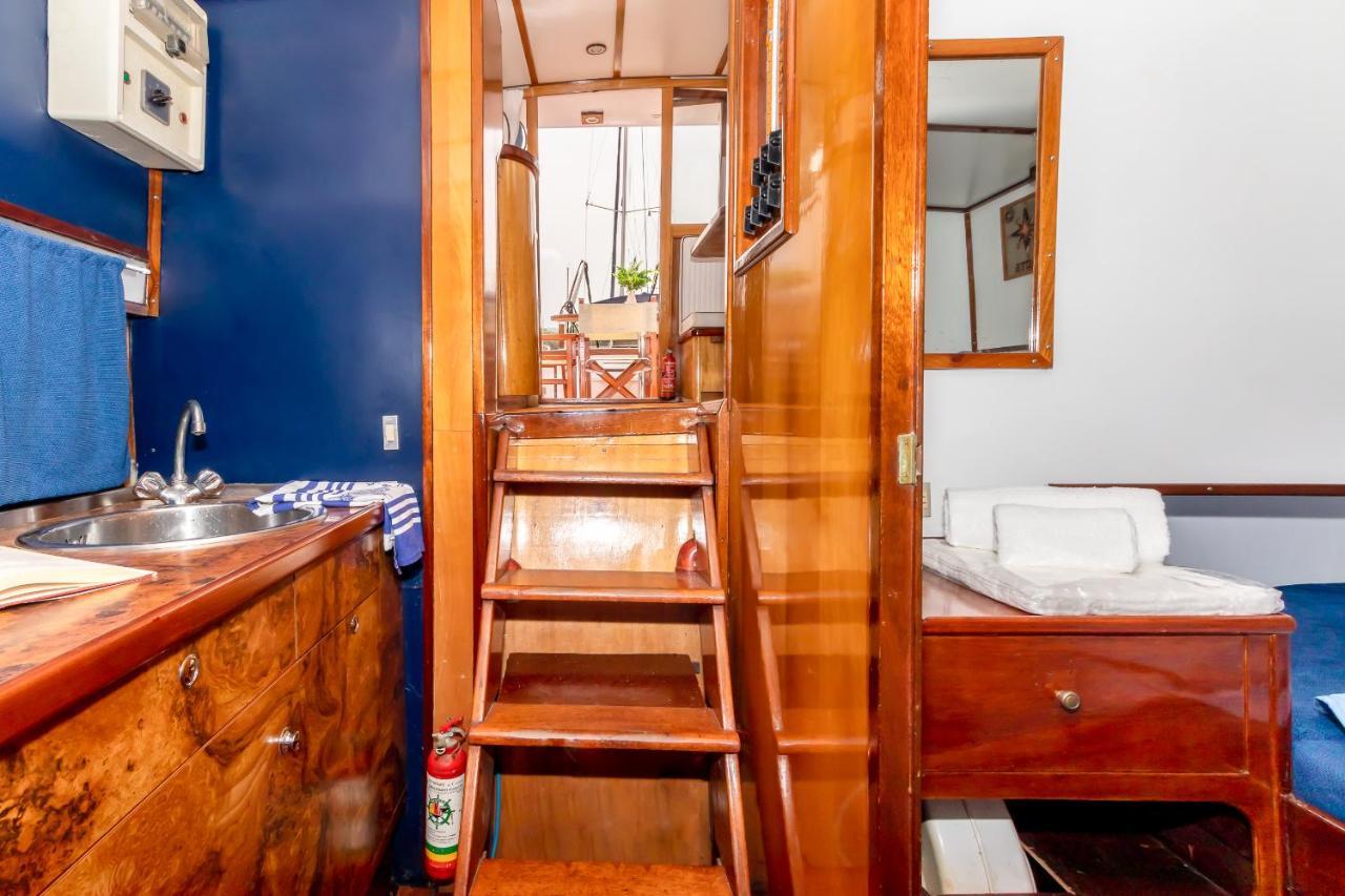 Marta Boat B&B カステルサルド エクステリア 写真