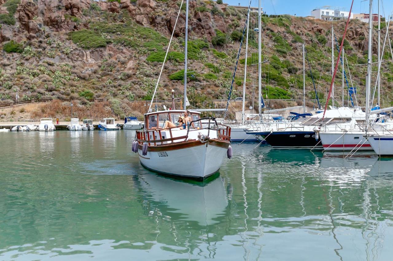 Marta Boat B&B カステルサルド エクステリア 写真